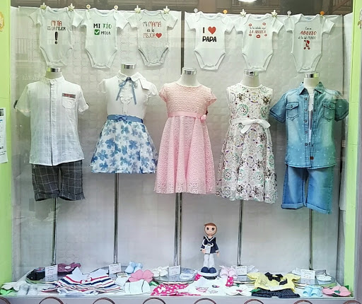 Avore moda bebe-infantil, Tienda de ropa de bebé, ropa de playa, infantil, ropa interior, uniformes y juvenil en Torrente