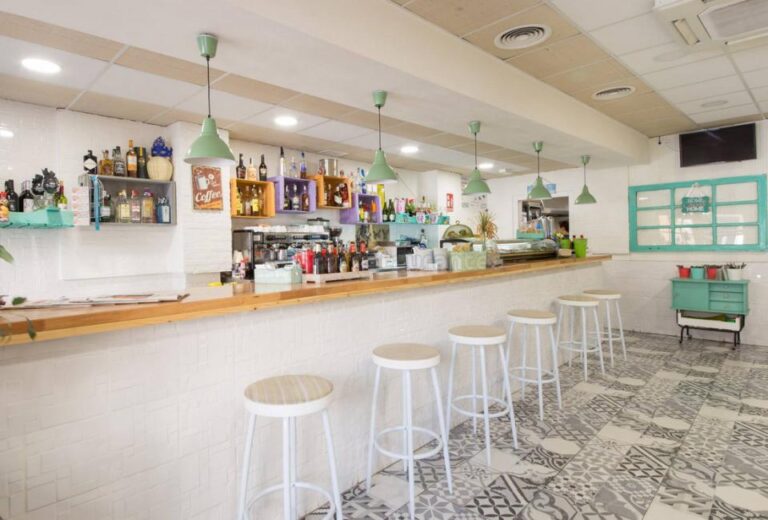 Déjà vu Restaurante Cafetería, Restaurante,Cafetería,Restaurante mediterráneo en Torrente