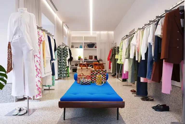 Emmes, Tiendas de Ropa en Torrente