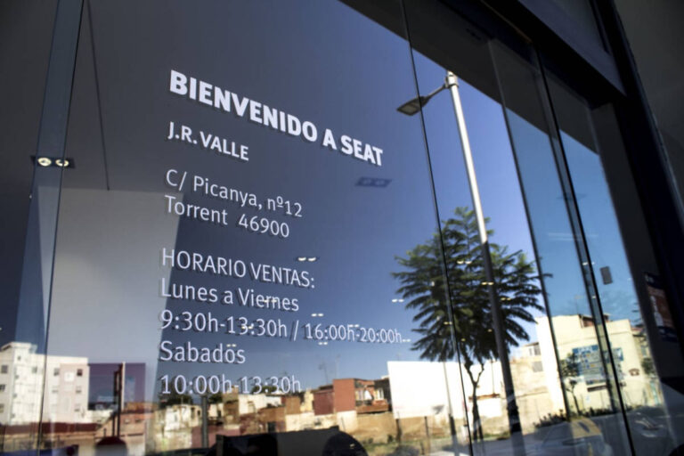 Taller Oficial SEAT Torrent J.R. Valle en Torrente