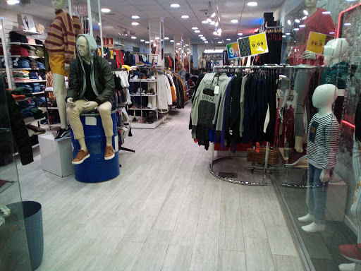 Urban, Tiendas de Ropa en Torrente